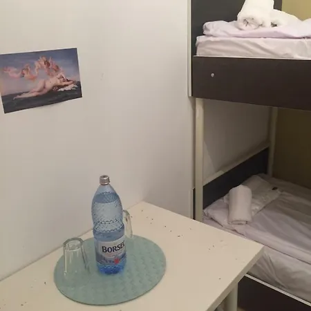 Quarto em Acomodações Particulares Emerald Bucareste