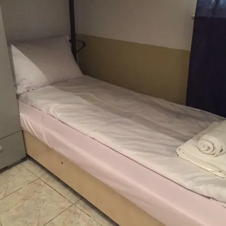 Quarto em Acomodações Particulares Emerald Bucareste